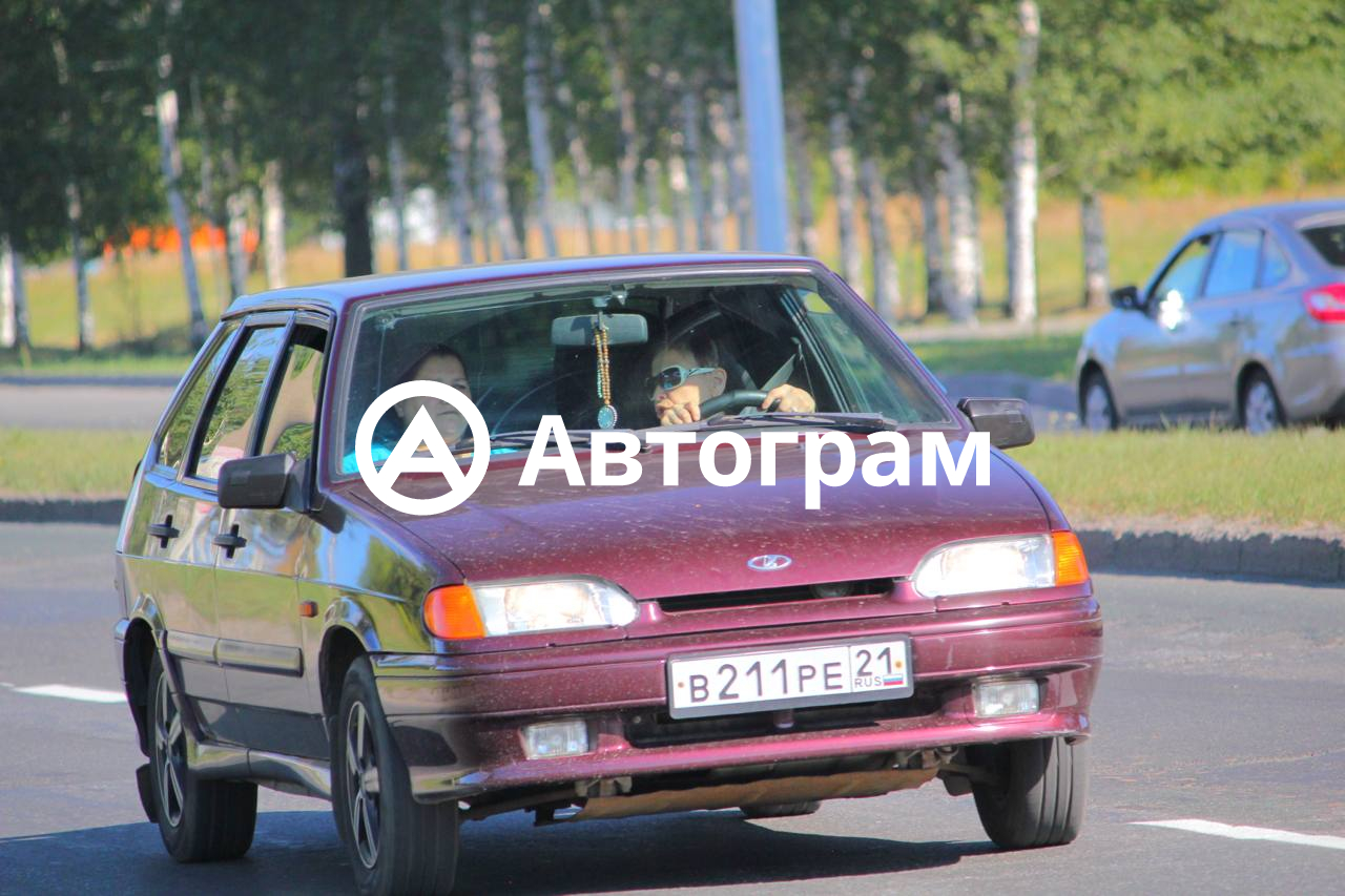 Информация об авто Lada 2114 с гос. номеру В211РЕ21