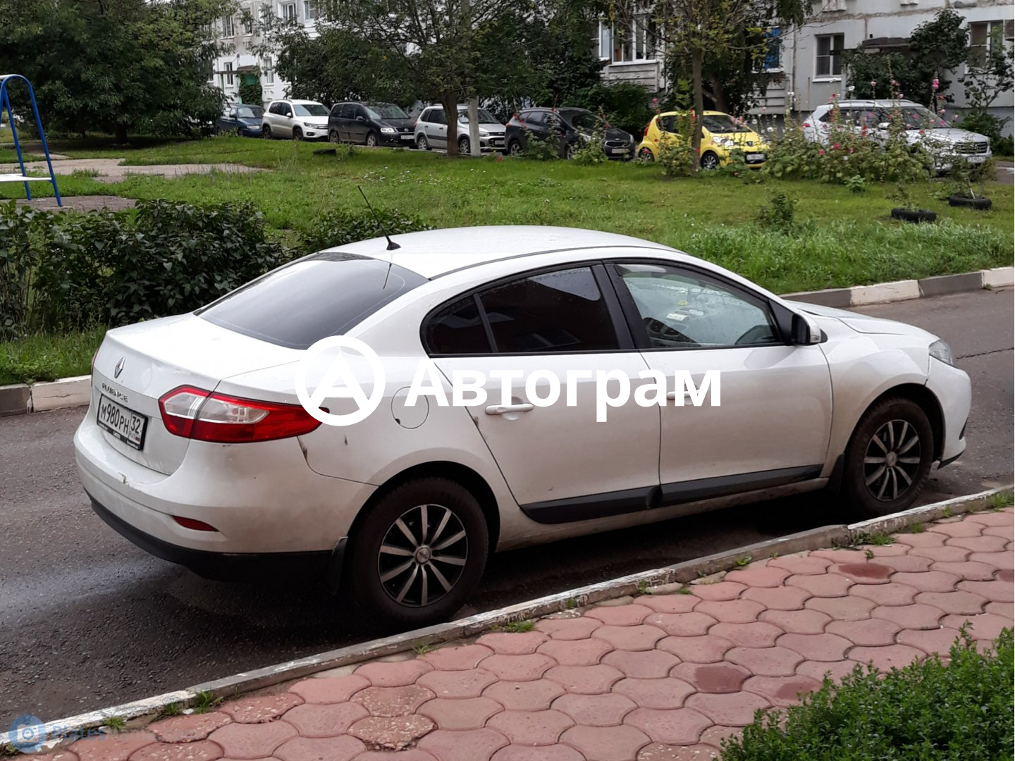 Информация об авто Renault Fluence с гос. номеру М980РН32