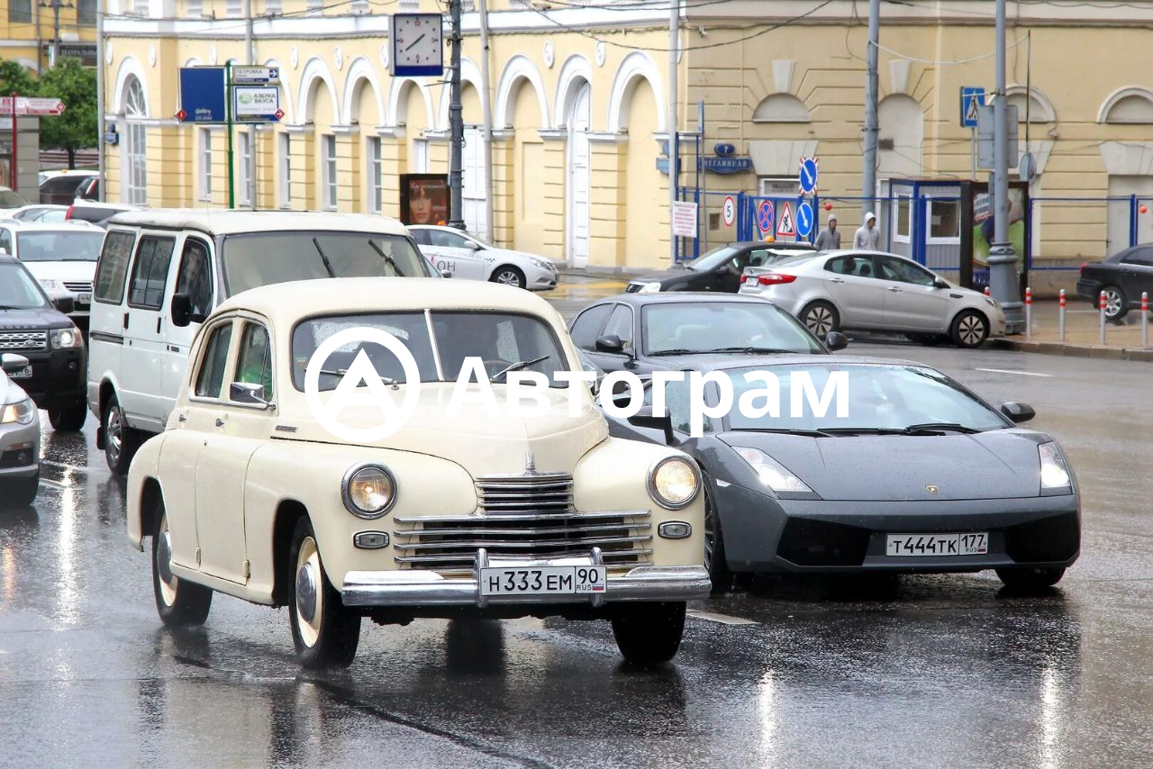 старые автомобили в москве